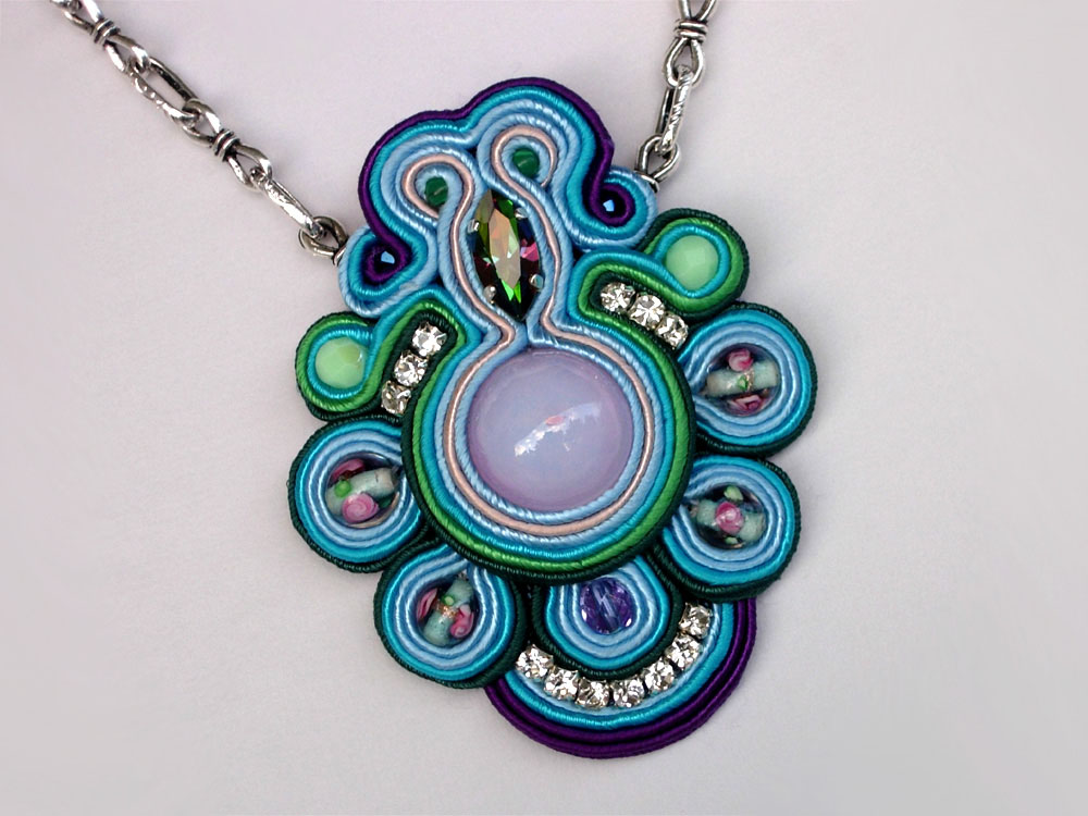 Soutache jewelry by Anneta Valious